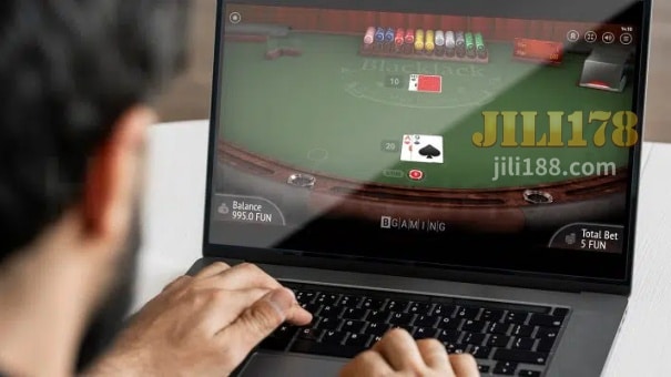Alamin ang mga pagkakaiba sa pagitan ng ilan sa mga pinakasikat na uri ng blackjack sa pamamagitan ng pagbabasa sa ibaba