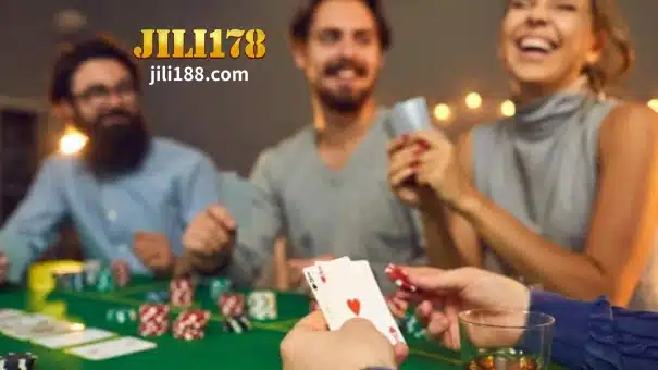 Ang susi sa diskarte sa online poker tournament ay ang laki ng iyong chip stake. Kapag nag-sign up ka upang maglaro ng isang tournament