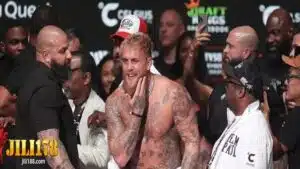 Ang larawang ito ay pinapakita bago mag laban si Jake Paul at Canelo Alvarez